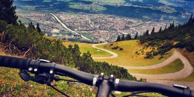 Le 5 piste ciclabili più belle da fare in Italia
