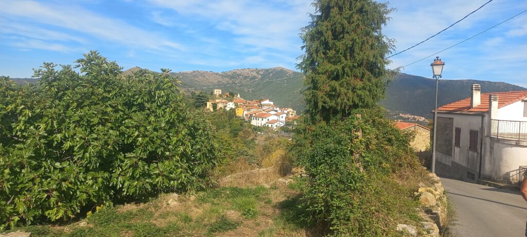 Lucinasco: un percorso magico tra arte e natura